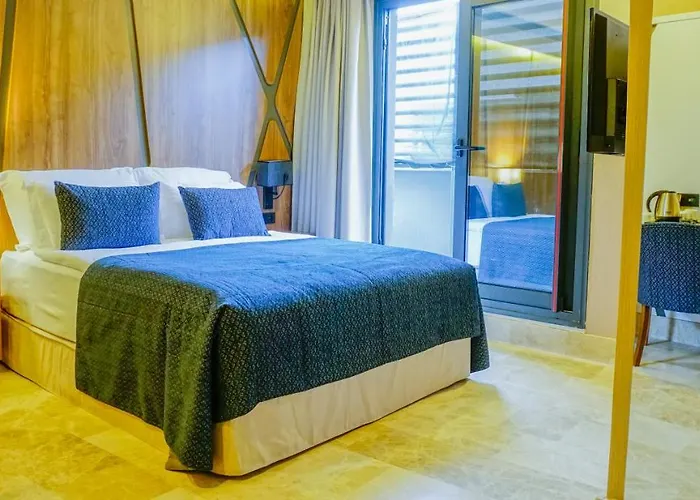 Large Double Room
